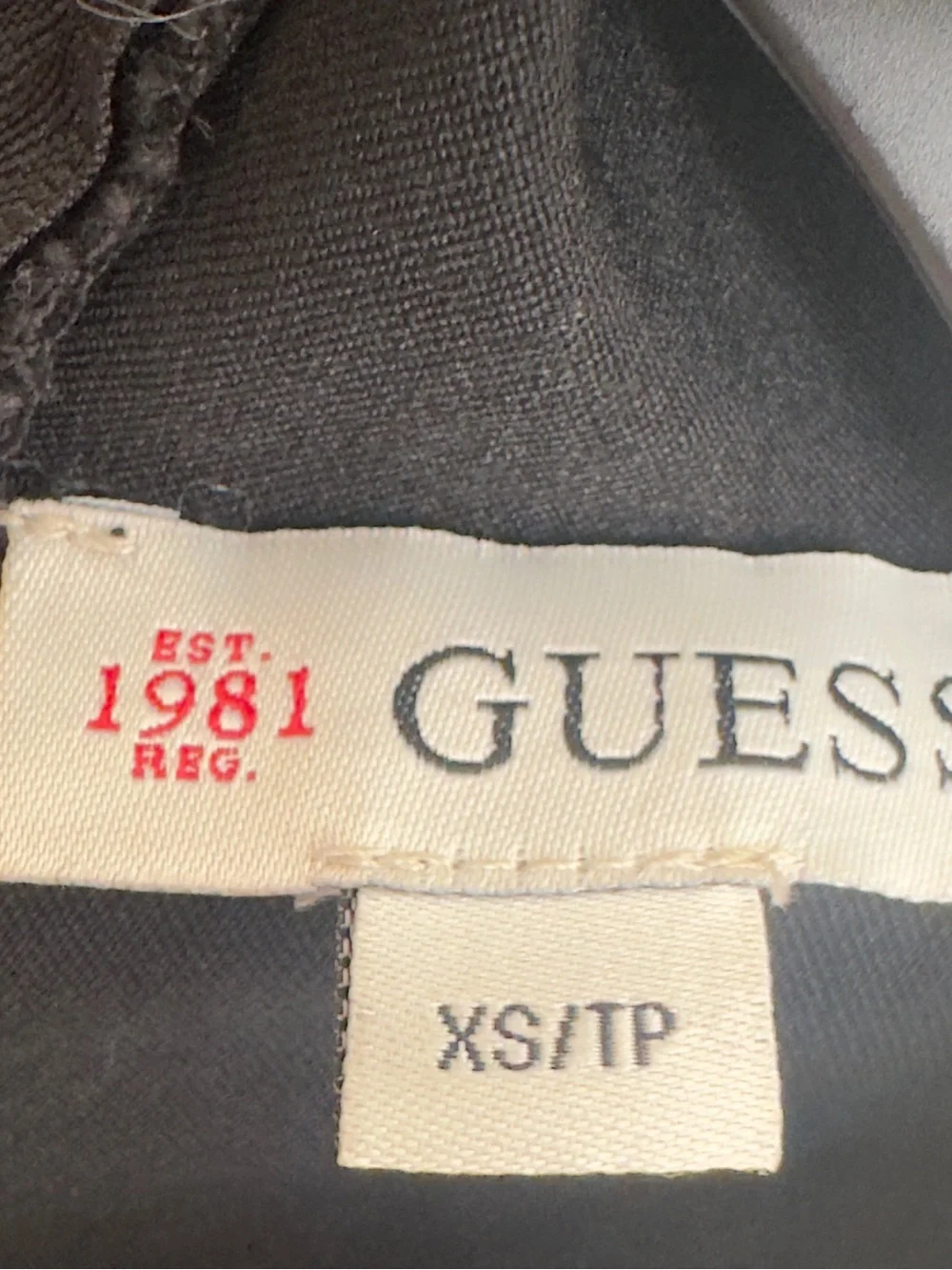 Guess black mini